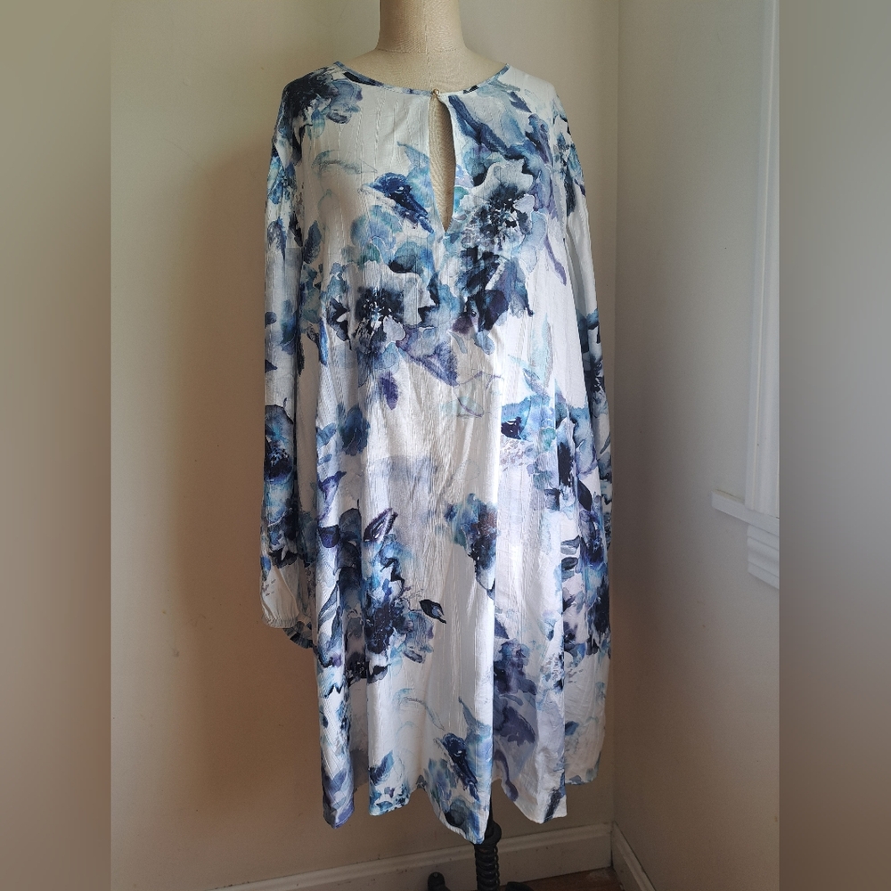 H&M NWT Floral Blue and White Dress XXL
